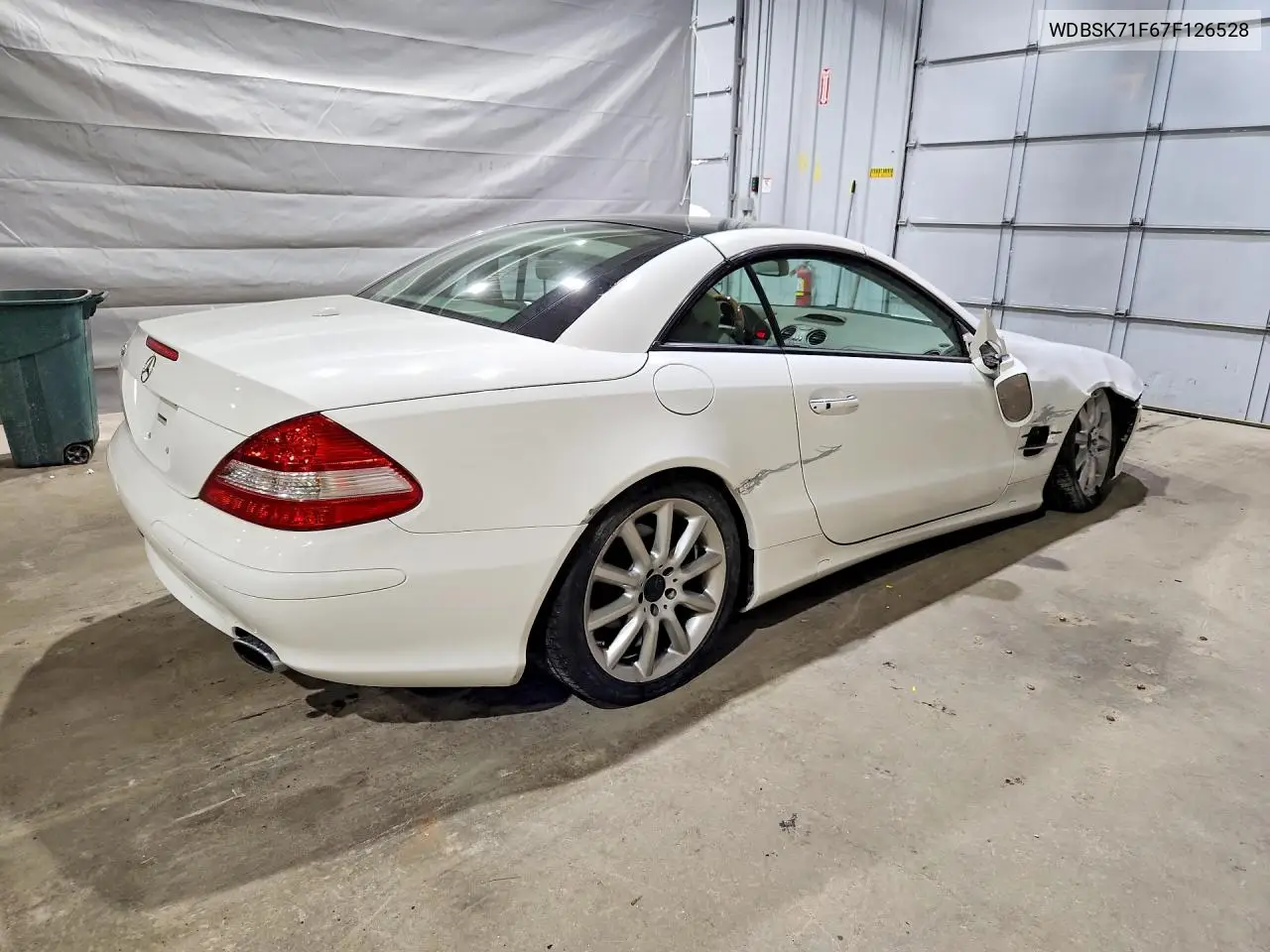 V (R230)