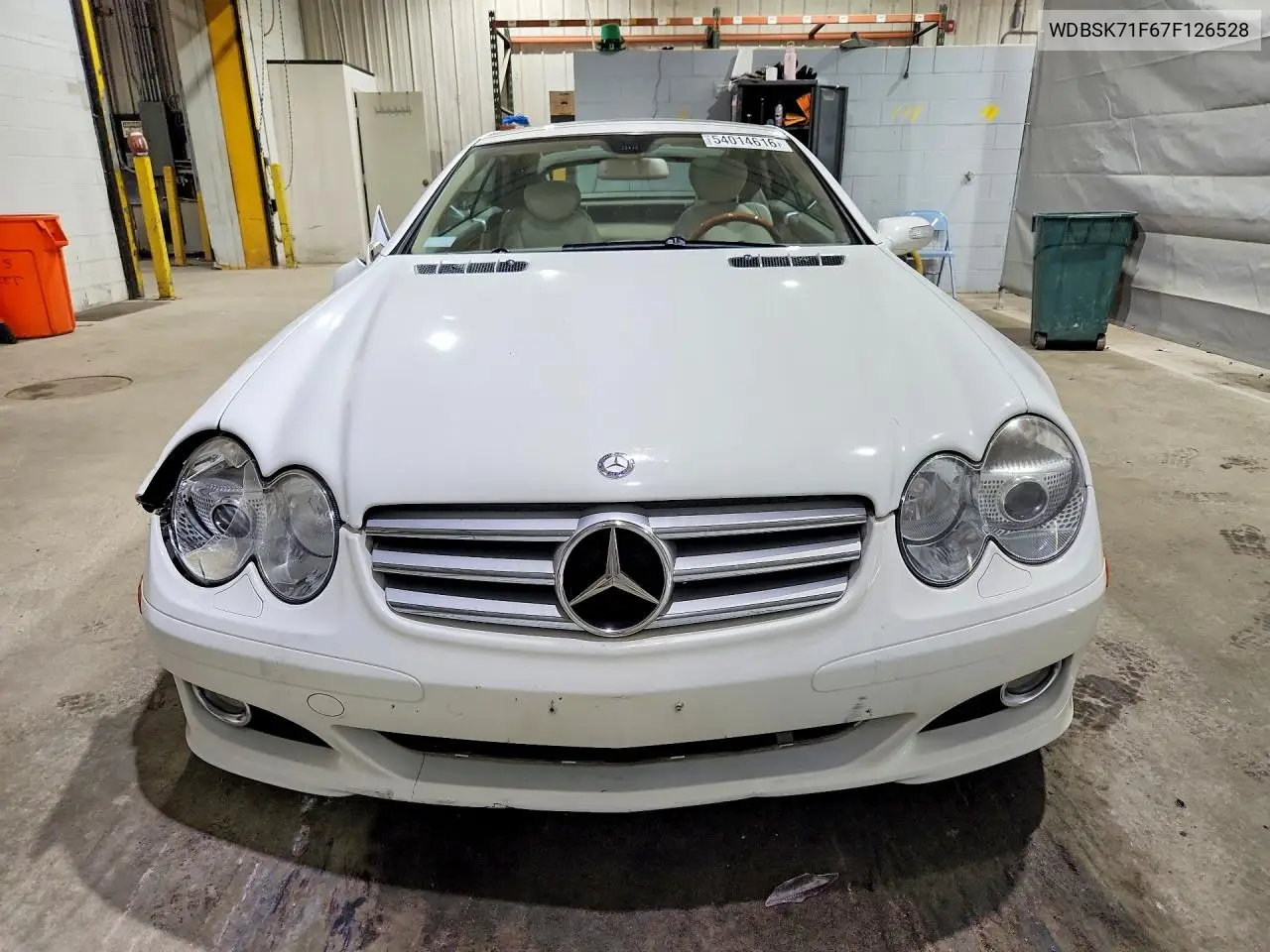 V (R230)