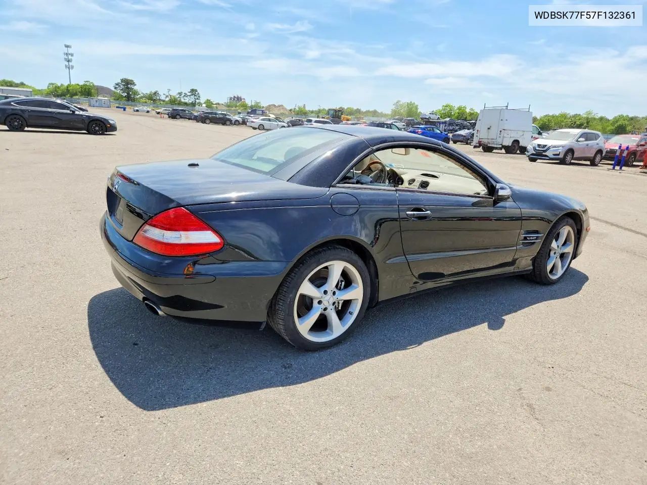 V (R230)