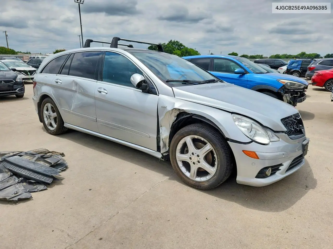 2009 Mercedes-Benz R 320 VIN: 4JGCB25E49A096385 Lot: 53072516