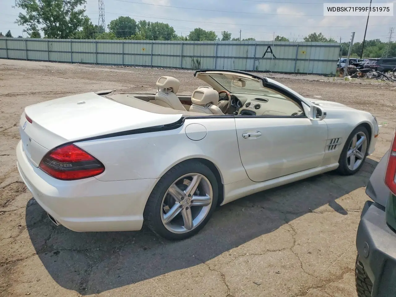2009 Mercedes-Benz Sl 550 VIN: WDBSK71F99F151975 Lot: 60039776
