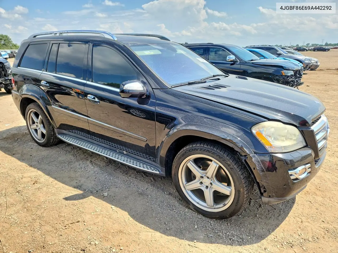 2009 Mercedes-Benz Gl 550 4Matic VIN: 4JGBF86E69A442292 Lot: 61004486