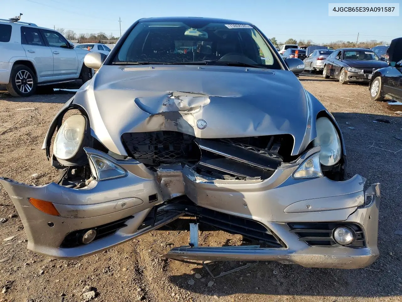 2009 Mercedes-Benz R 350 4Matic VIN: 4JGCB65E39A091587 Lot: 73868385