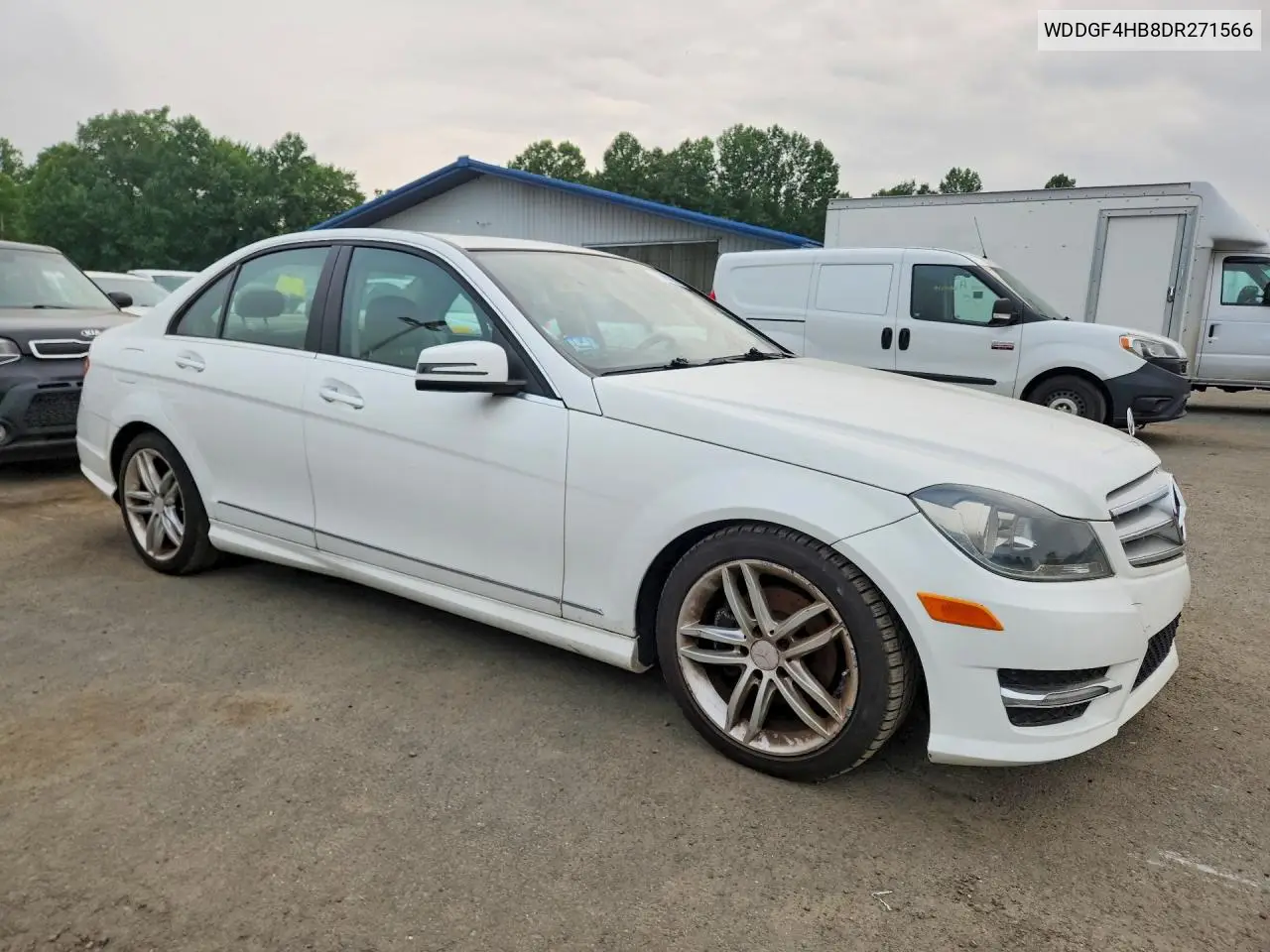 2013 Mercedes-Benz C 250 VIN: WDDGF4HB8DR271566 Lot: 61550396