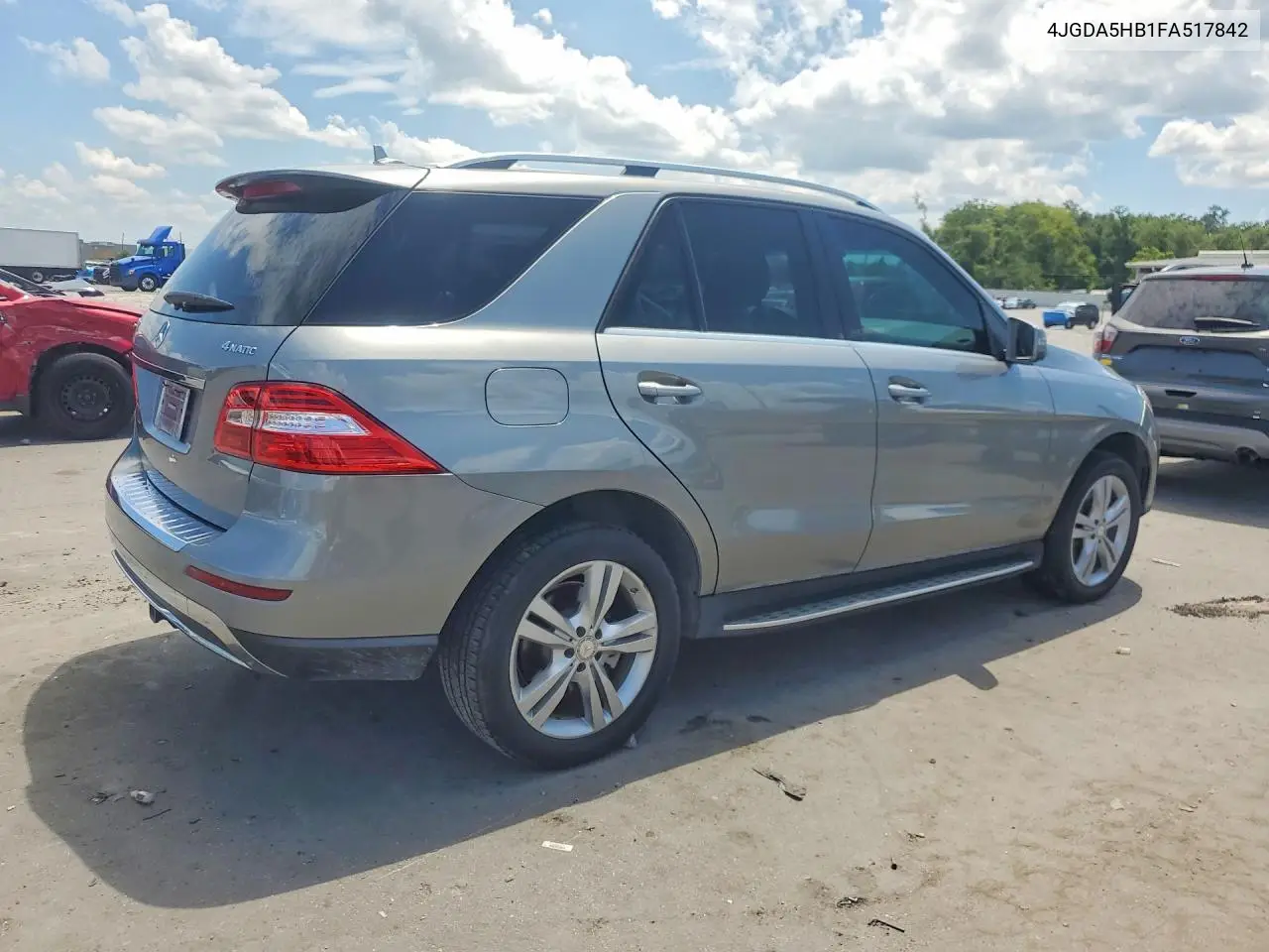 2015 Mercedes-Benz Ml 350 4Matic VIN: 4JGDA5HB1FA517842 Lot: 58849256
