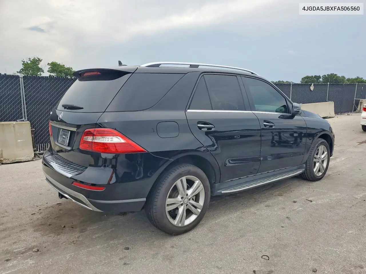 2015 Mercedes-Benz Ml 350 VIN: 4JGDA5JBXFA506560 Lot: 62005046