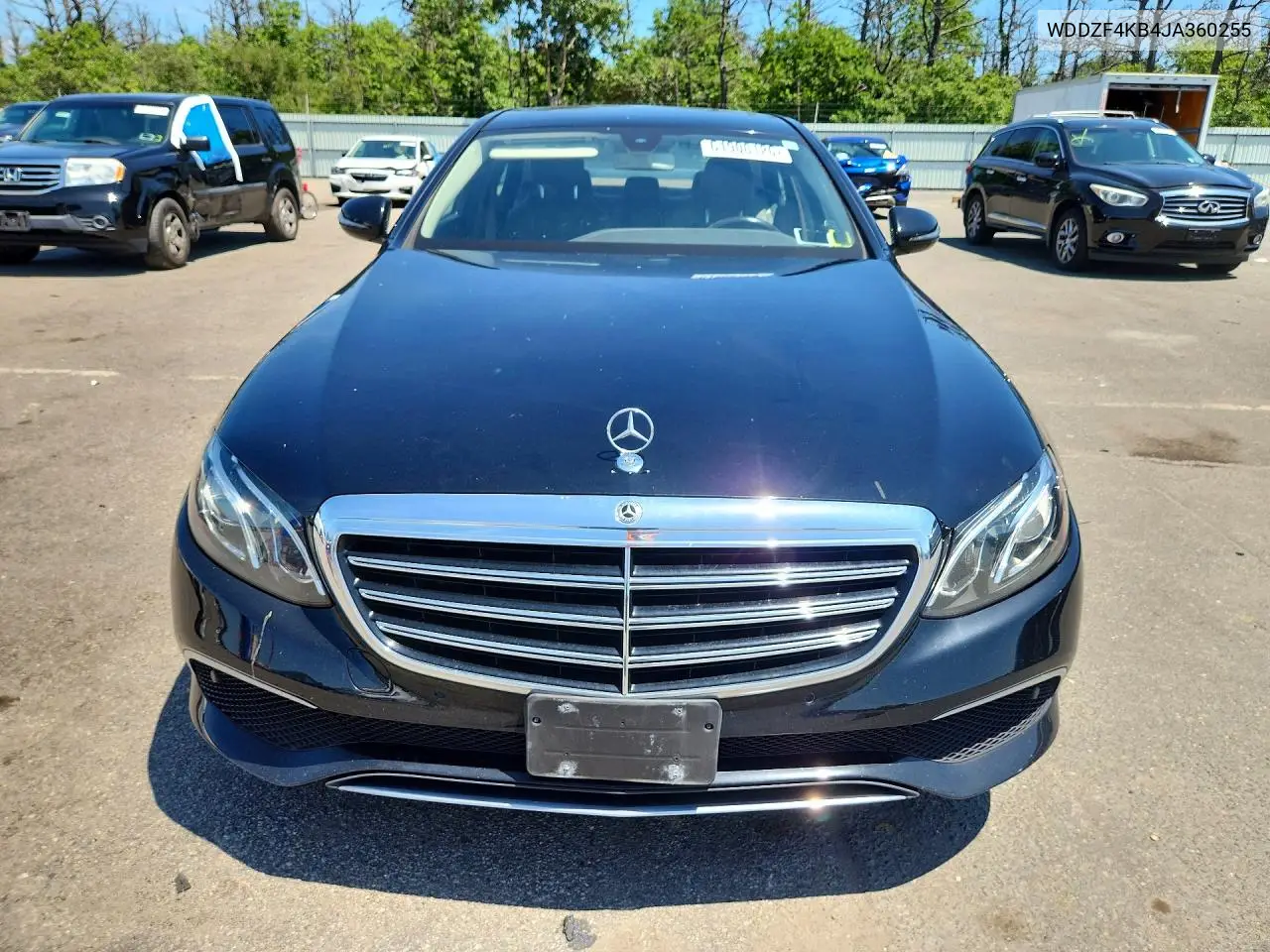 2018 Mercedes-Benz E 300 4Matic VIN: WDDZF4KB4JA360255 Lot: 61908126
