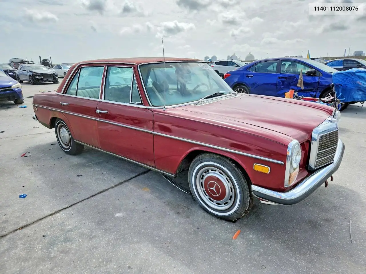 1972 Mercedes C250 VIN: 11401112008076 Lot: 61413786