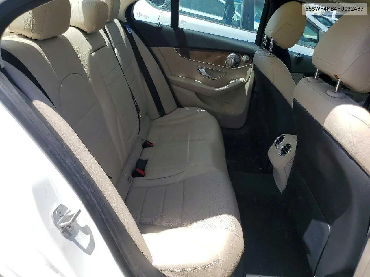 2015 Mercedes-Benz C 300 4Matic VIN: 55SWF4KB4FU032487 Lot: 61565536