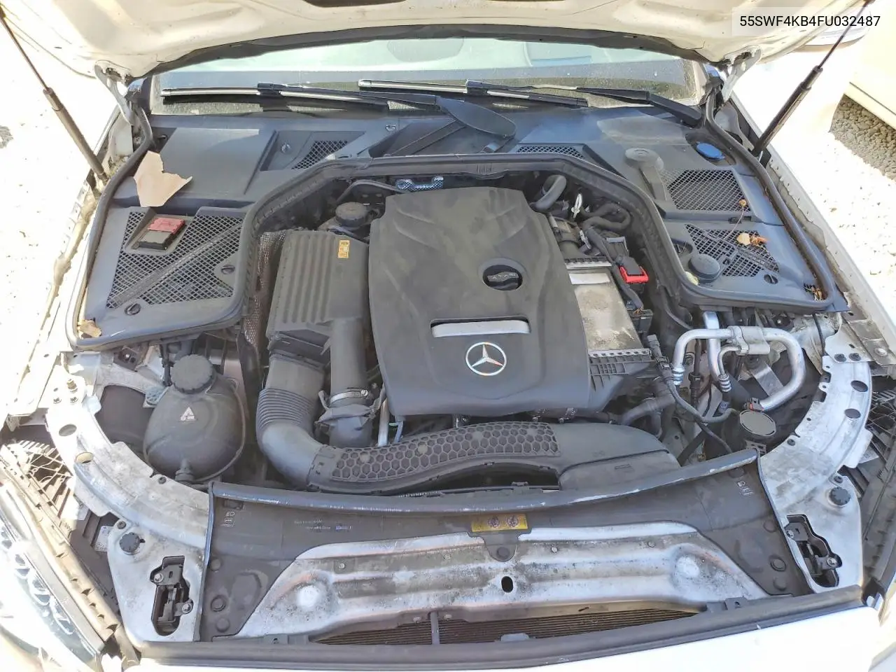 2015 Mercedes-Benz C 300 4Matic VIN: 55SWF4KB4FU032487 Lot: 61565536