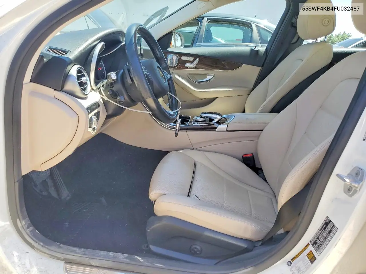 2015 Mercedes-Benz C 300 4Matic VIN: 55SWF4KB4FU032487 Lot: 61565536