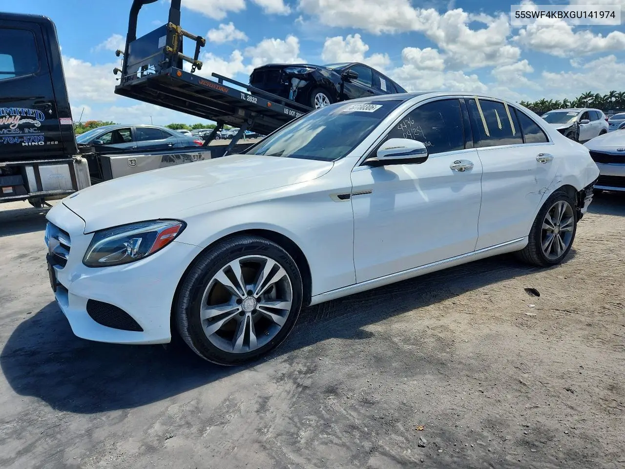 2016 Mercedes-Benz C VIN: 55SWF4KBXGU141974 Lot: 57780306