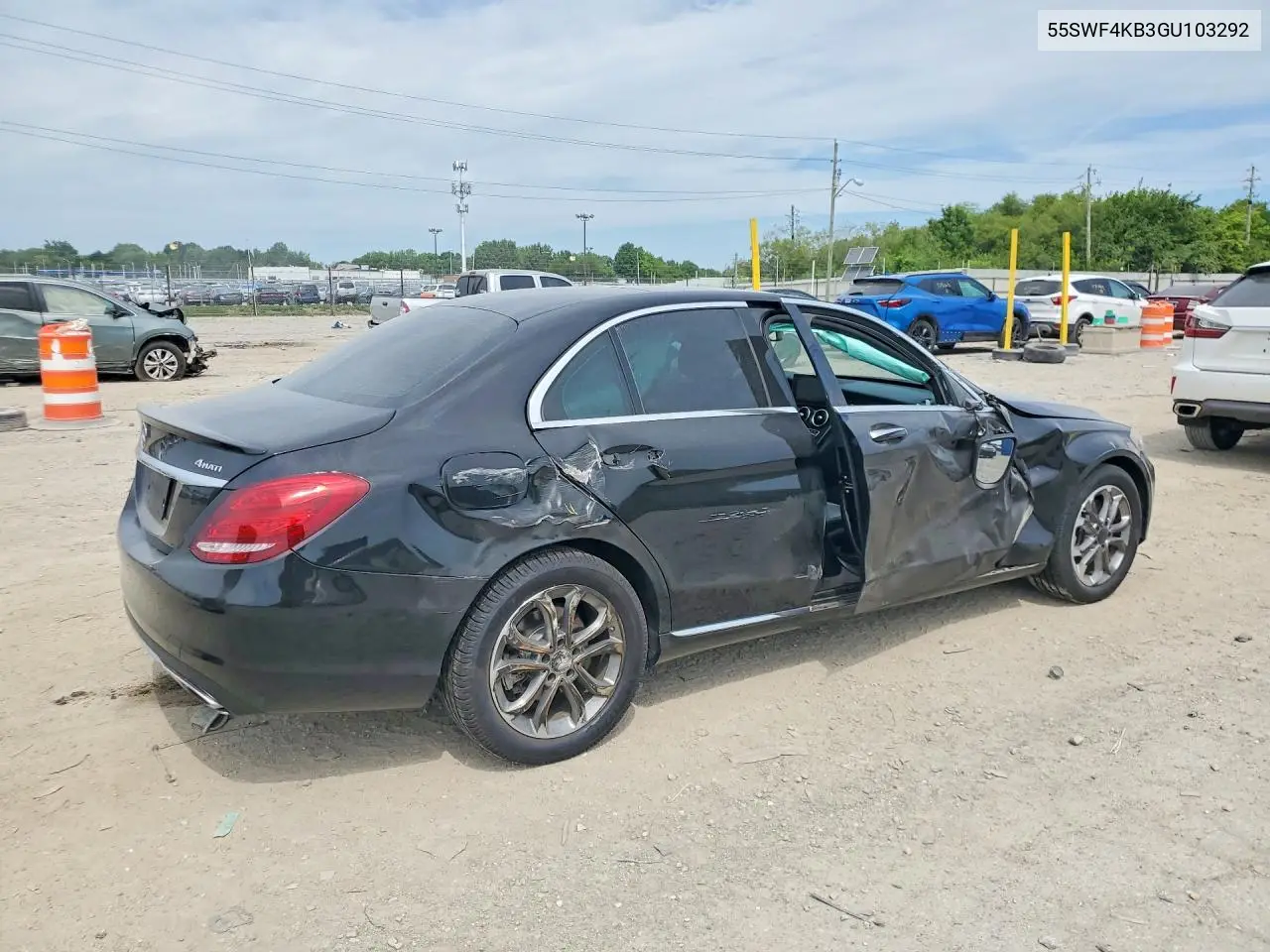 2016 Mercedes-Benz C 300 4Matic VIN: 55SWF4KB3GU103292 Lot: 60000536