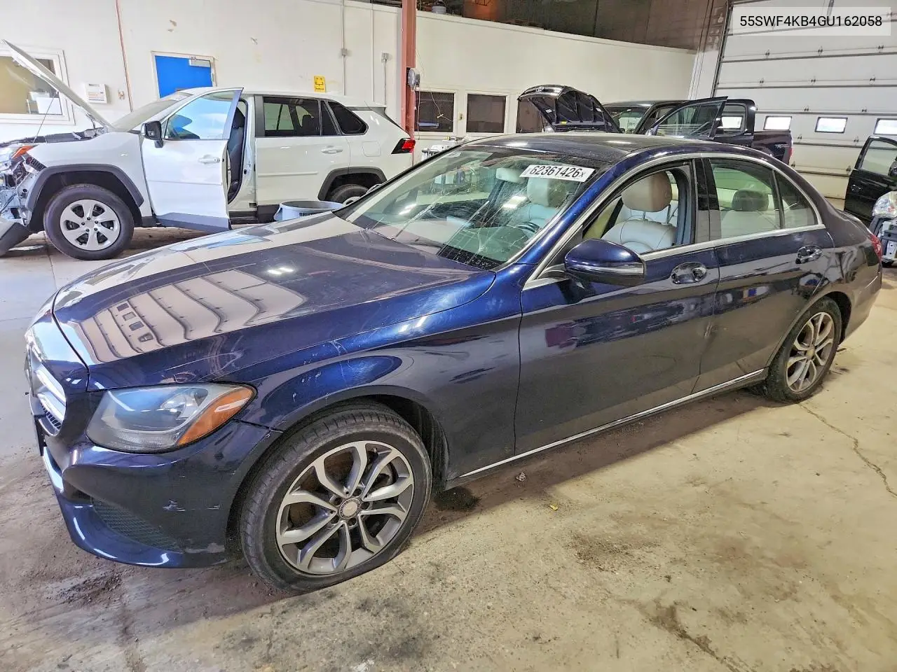 2016 Mercedes-Benz C 300 VIN: 55SWF4KB4GU162058 Lot: 62361426
