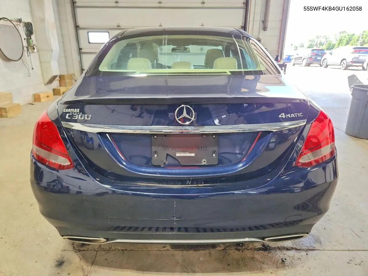 2016 Mercedes-Benz C 300 VIN: 55SWF4KB4GU162058 Lot: 62361426