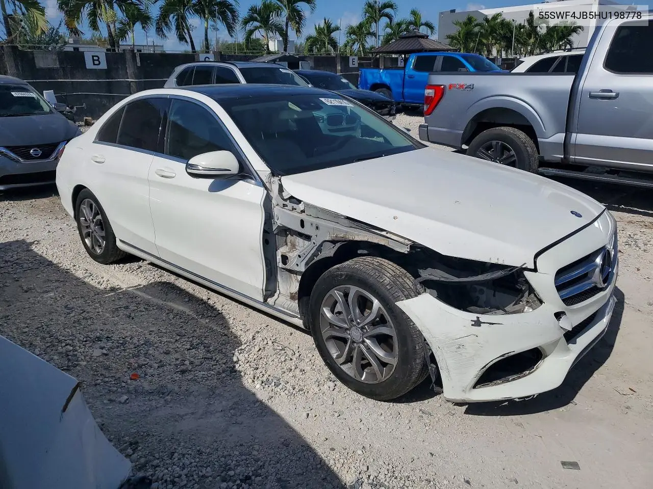 2017 Mercedes-Benz C 300 VIN: 55SWF4JB5HU198778 Lot: 62110416