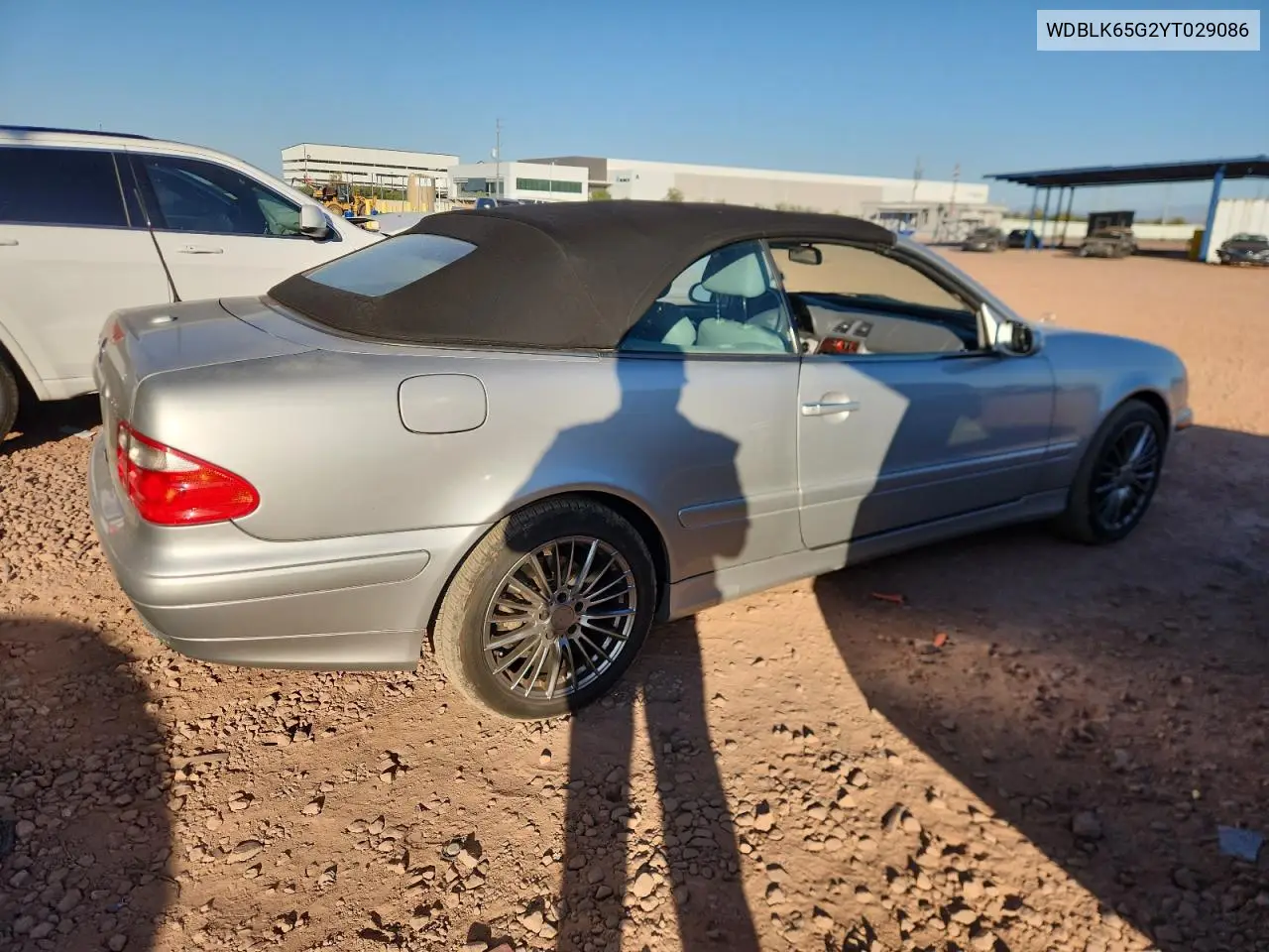 2000 Mercedes-Benz Clk 320 VIN: WDBLK65G2YT029086 Lot: 92126855