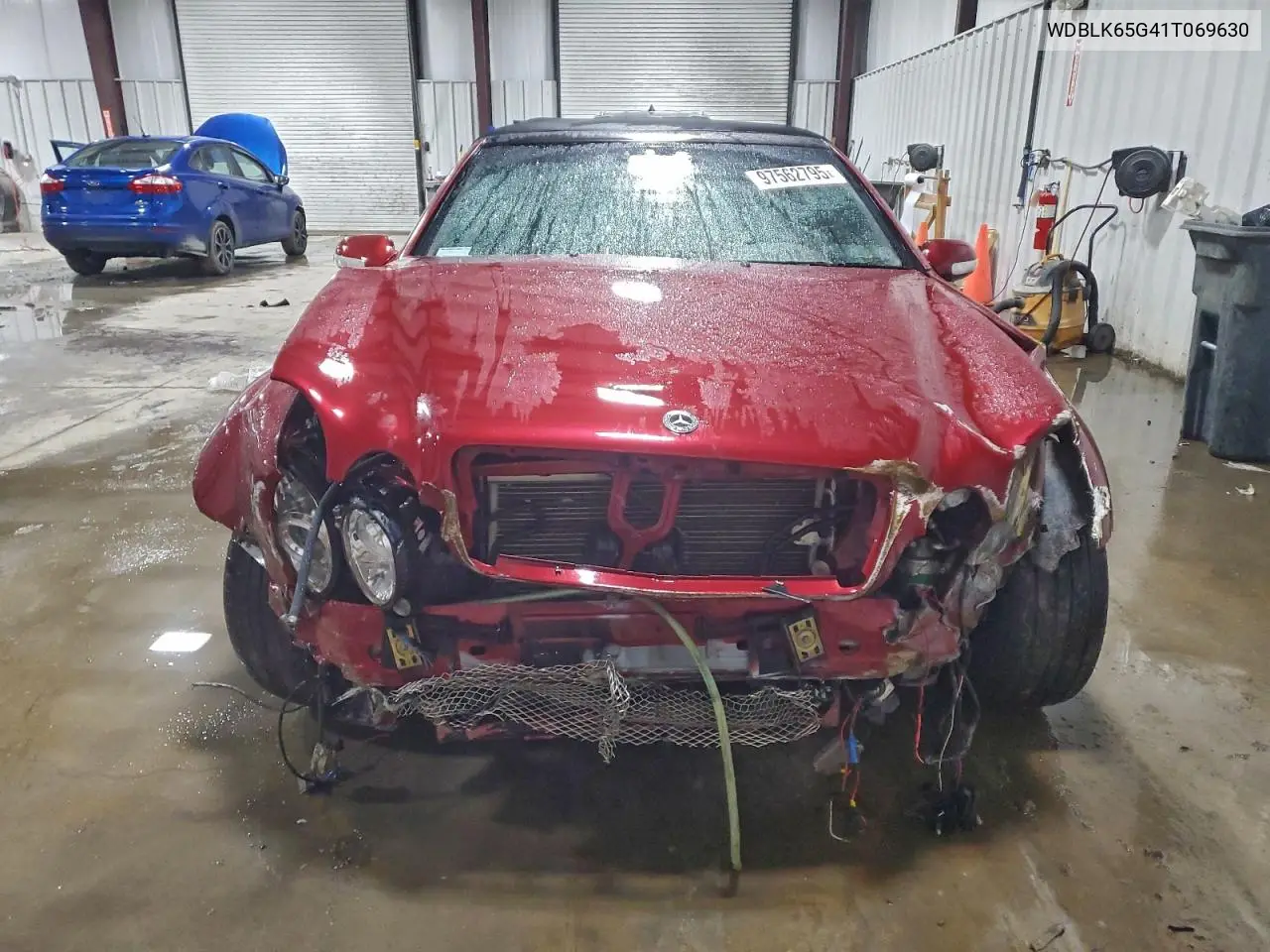 2001 Mercedes-Benz Clk 320 VIN: WDBLK65G41T069630 Lot: 97562795