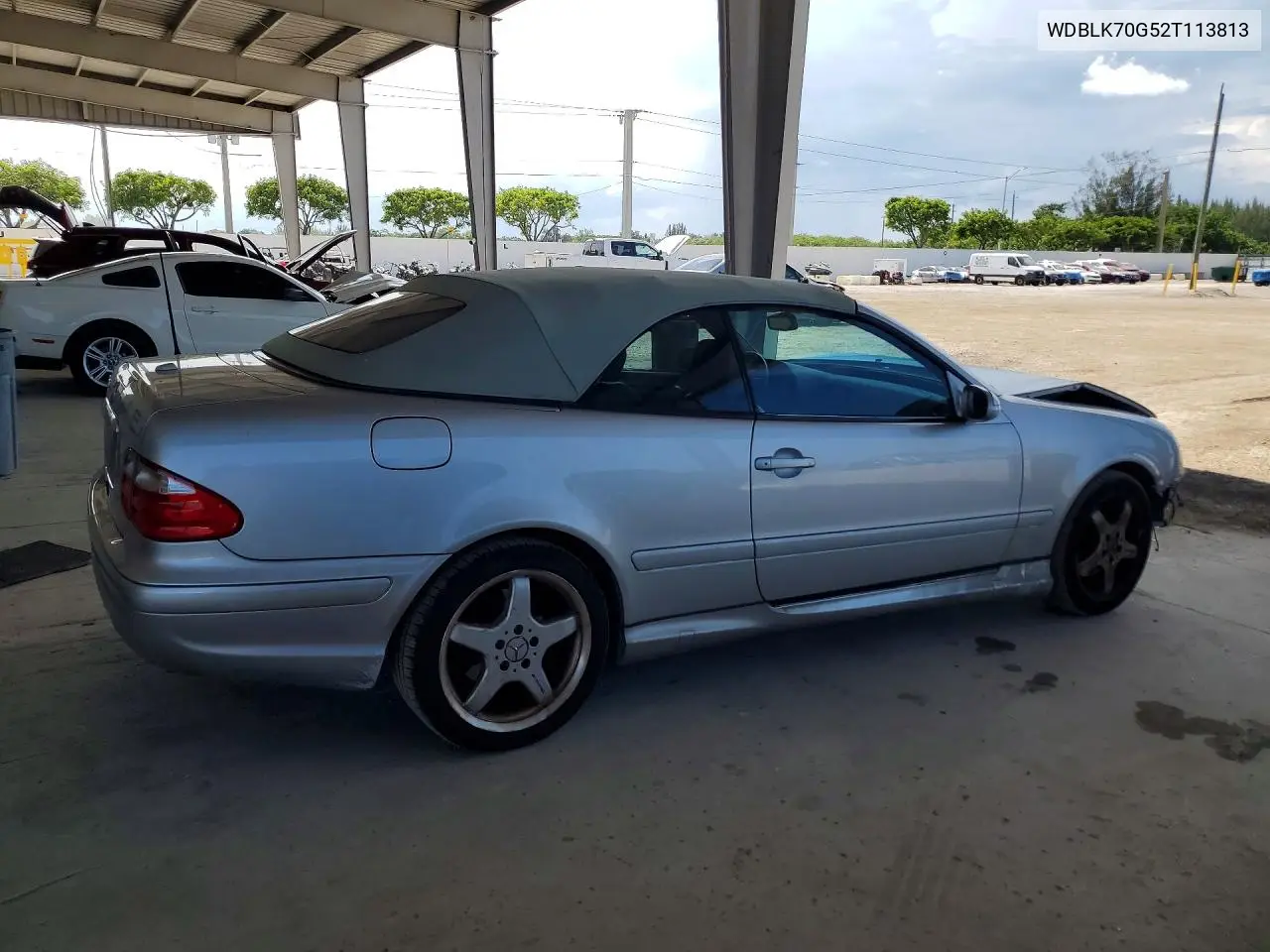 2002 Mercedes-Benz Clk 430 VIN: WDBLK70G52T113813 Lot: 57309906