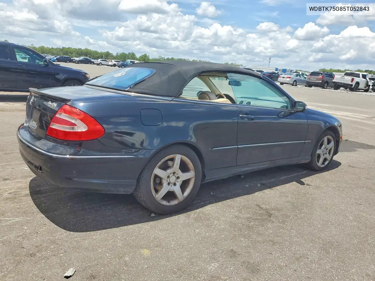 2005 Mercedes-Benz Clk 500 VIN: WDBTK75G85T052843 Lot: 60896786