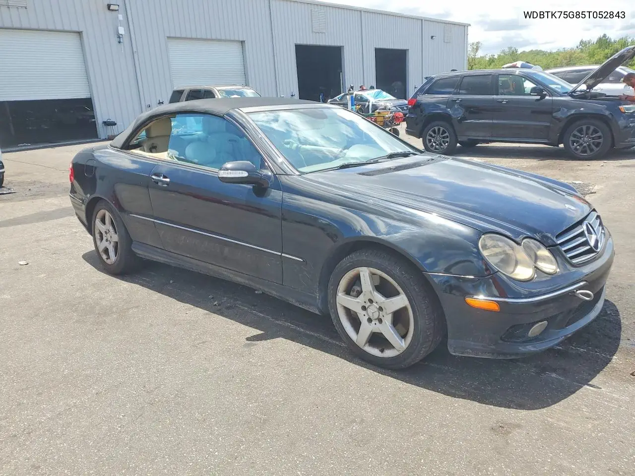 2005 Mercedes-Benz Clk 500 VIN: WDBTK75G85T052843 Lot: 60896786