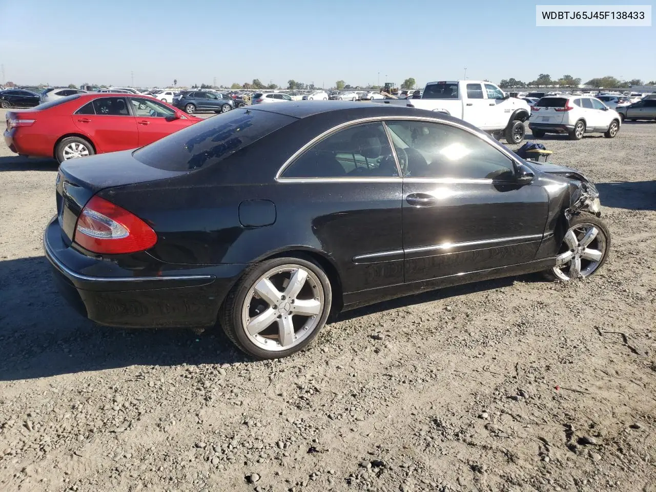 2005 Mercedes-Benz Clk 320C VIN: WDBTJ65J45F138433 Lot: 90544205