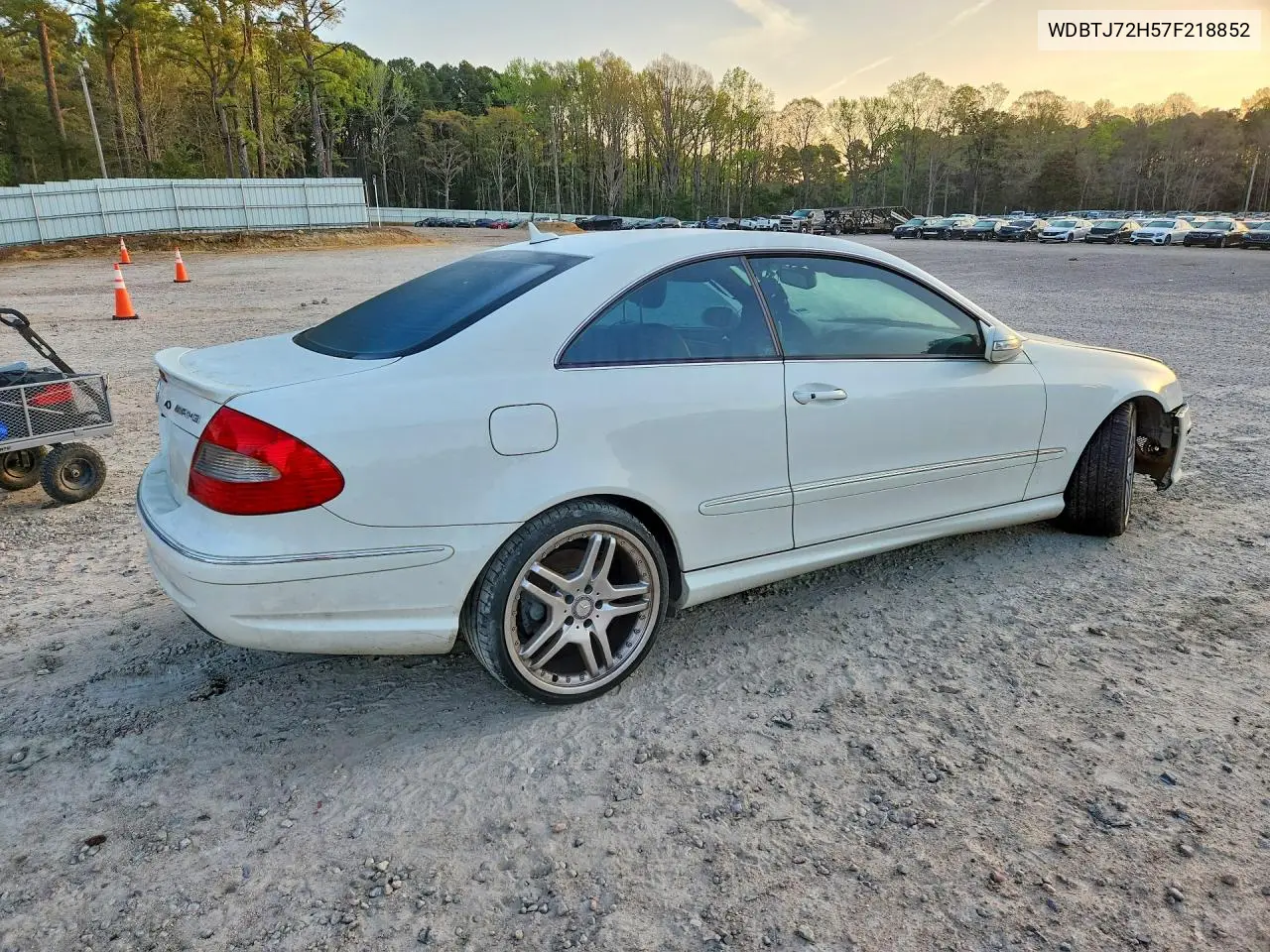 2007 Mercedes-Benz Clk 550 VIN: WDBTJ72H57F218852 Lot: 48096756