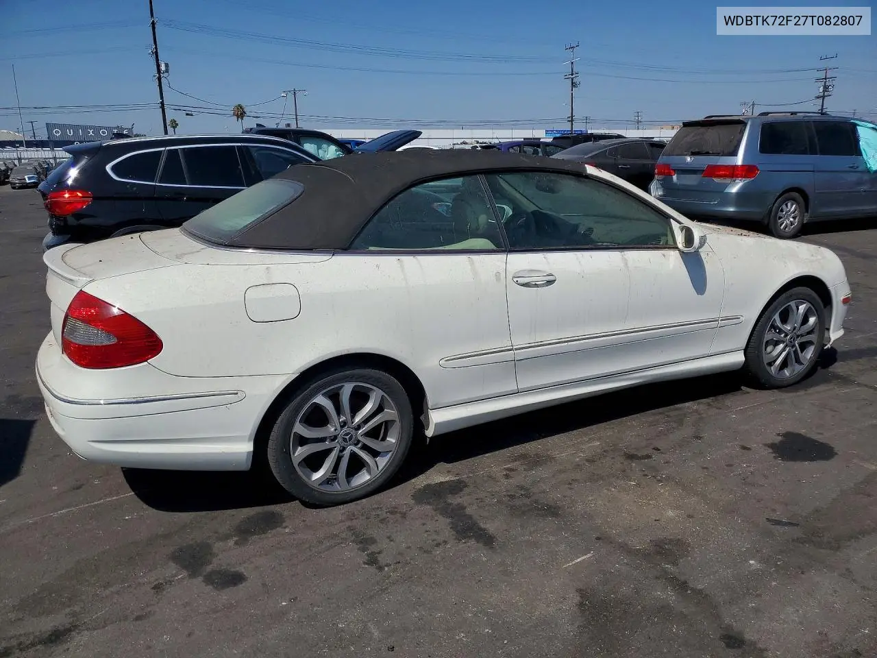 2007 Mercedes-Benz Clk 550 VIN: WDBTK72F27T082807 Lot: 61624506