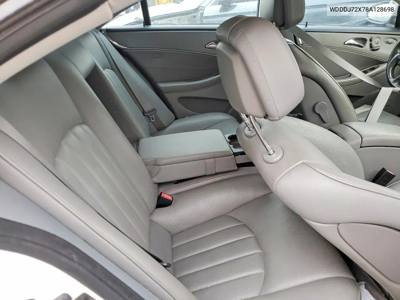 2008 Mercedes-Benz Cls-Class VIN: WDDDJ72X78A128698 Lot: 99859355