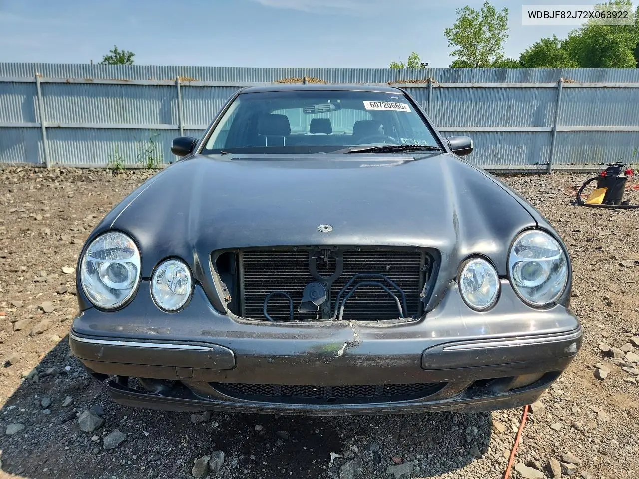 2002 Mercedes-Benz E 320 4Matic VIN: WDBJF82J72X063922 Lot: 60720666