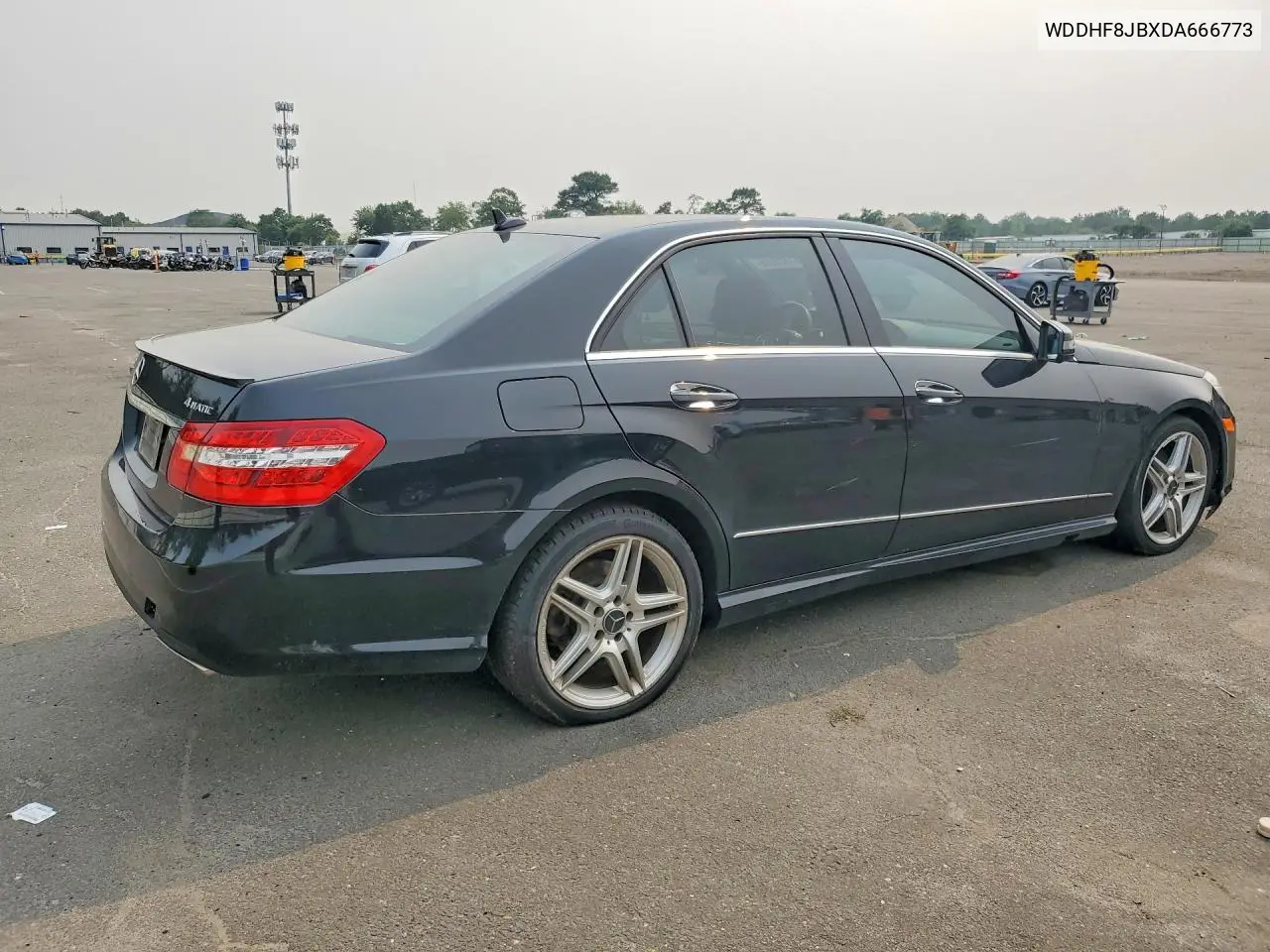 2013 Mercedes-Benz E 350 4Matic VIN: WDDHF8JBXDA666773 Lot: 61520116