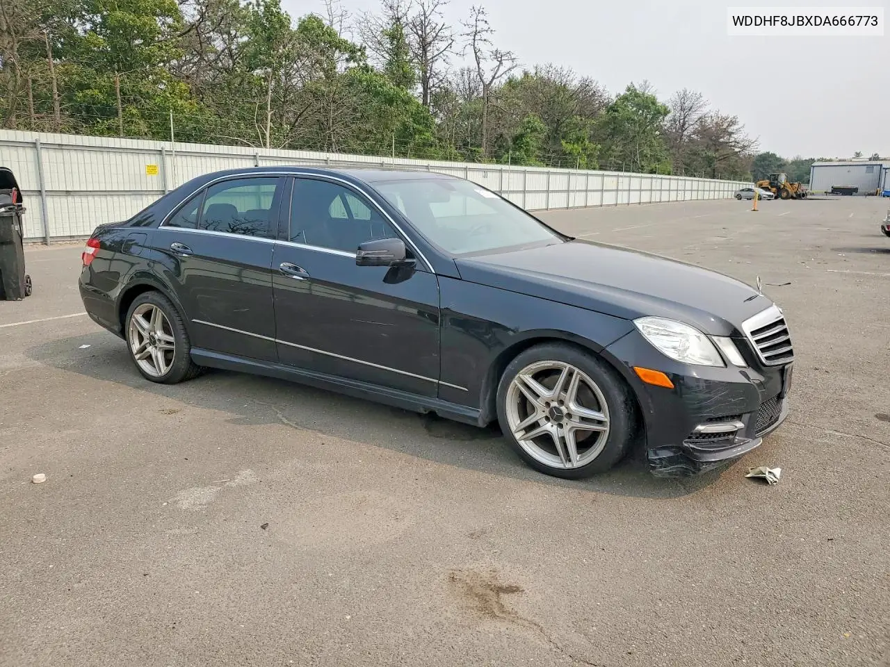 2013 Mercedes-Benz E 350 4Matic VIN: WDDHF8JBXDA666773 Lot: 61520116