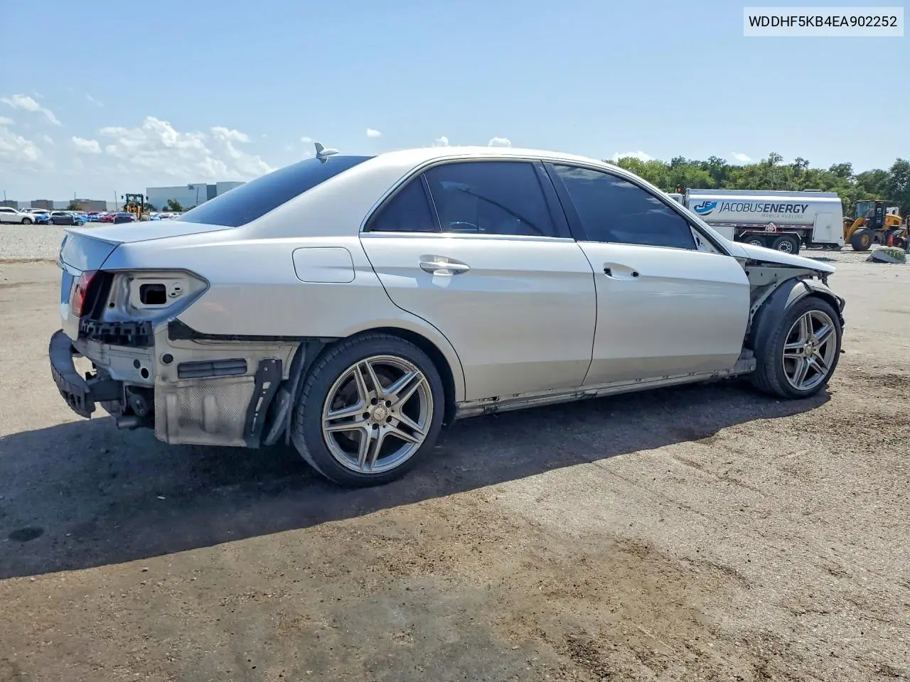 2014 Mercedes-Benz E 350 VIN: WDDHF5KB4EA902252 Lot: 60713986