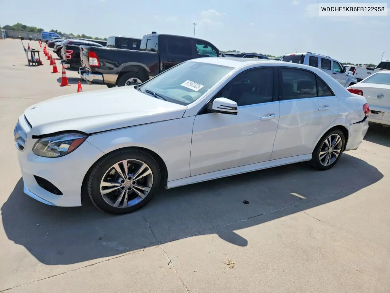 2015 Mercedes-Benz E 350 VIN: WDDHF5KB6FB122958 Lot: 61902326
