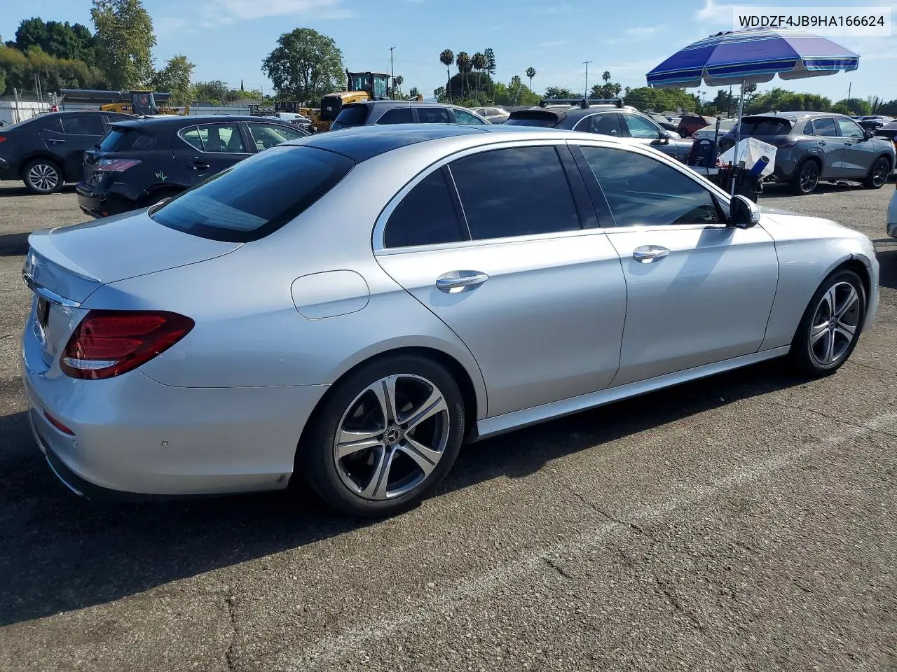 2017 Merz E 300 VIN: WDDZF4JB9HA166624 Lot: 61578756