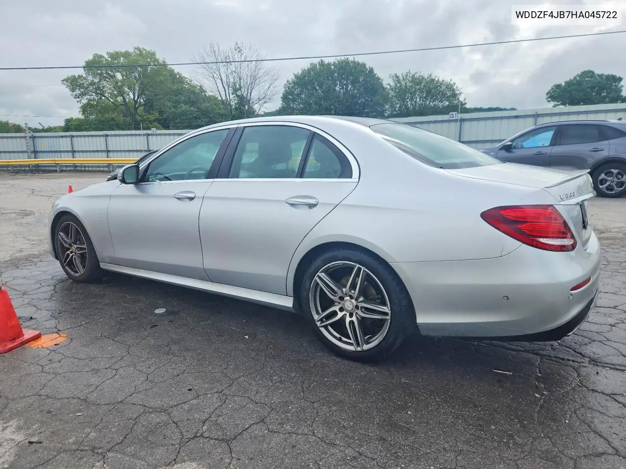 2017 Mercedes-Benz E 300 VIN: WDDZF4JB7HA045722 Lot: 61817736