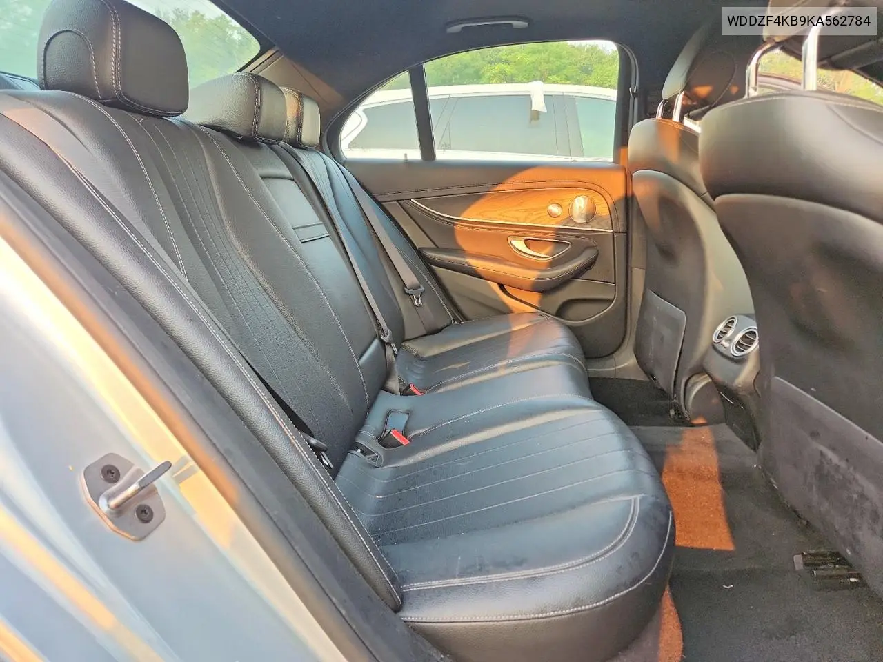 2019 Mercedes-Benz E 300 4Matic VIN: WDDZF4KB9KA562784 Lot: 61331016