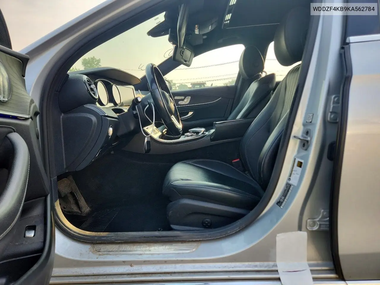 2019 Mercedes-Benz E 300 4Matic VIN: WDDZF4KB9KA562784 Lot: 61331016