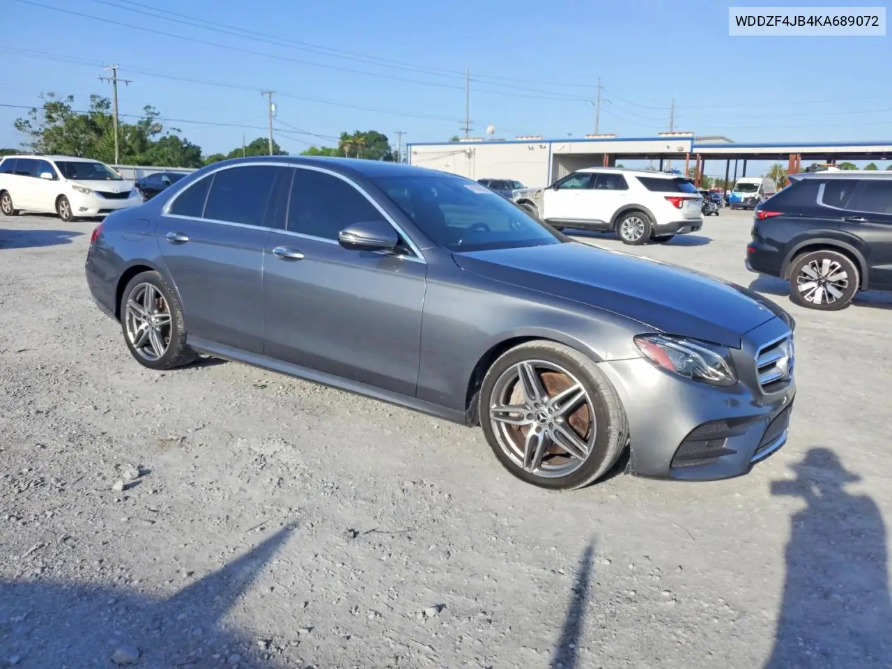 2019 Mercedes-Benz E 300 VIN: WDDZF4JB4KA689072 Lot: 61998906