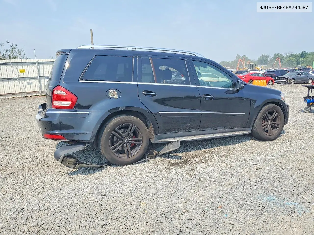 2011 Mercedes-Benz Gl 450 4Matic VIN: 4JGBF7BE4BA744587 Lot: 61536136