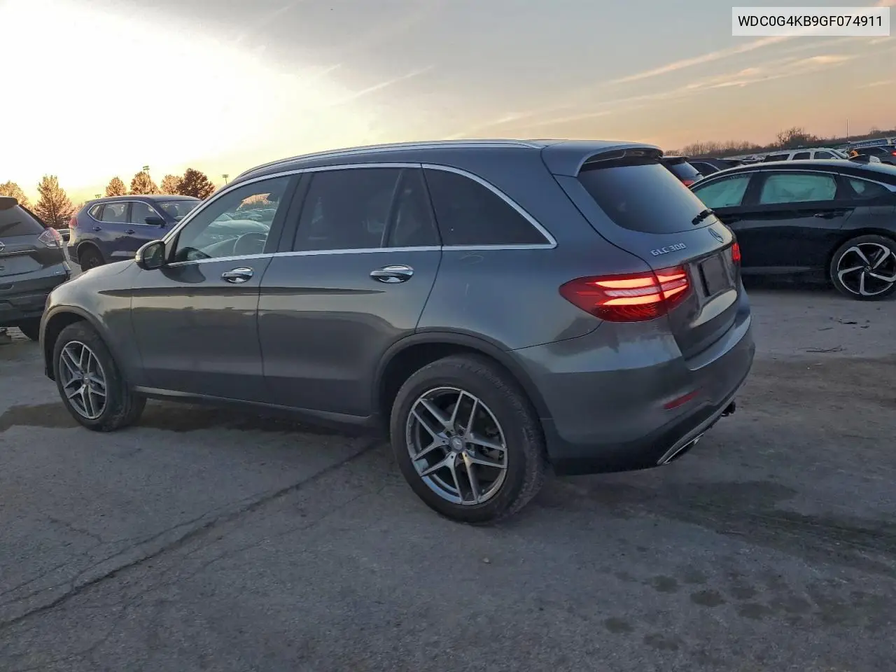 WDC0G4KB9GF074911 2016 Mercedes-Benz Glc 300 4Matic