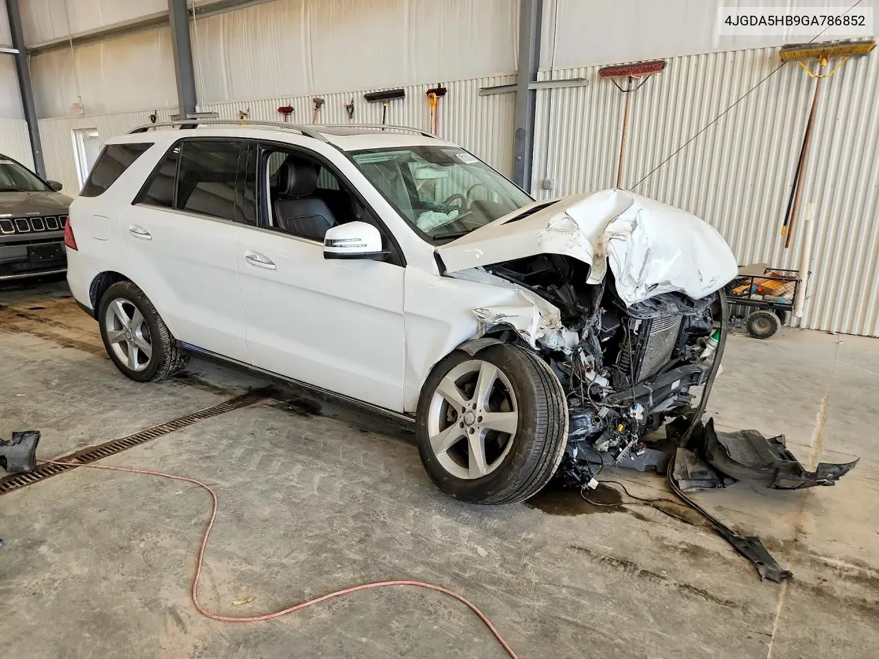 2016 Mercedes-Benz Gle 350 4Matic VIN: 4JGDA5HB9GA786852 Lot: 60182016