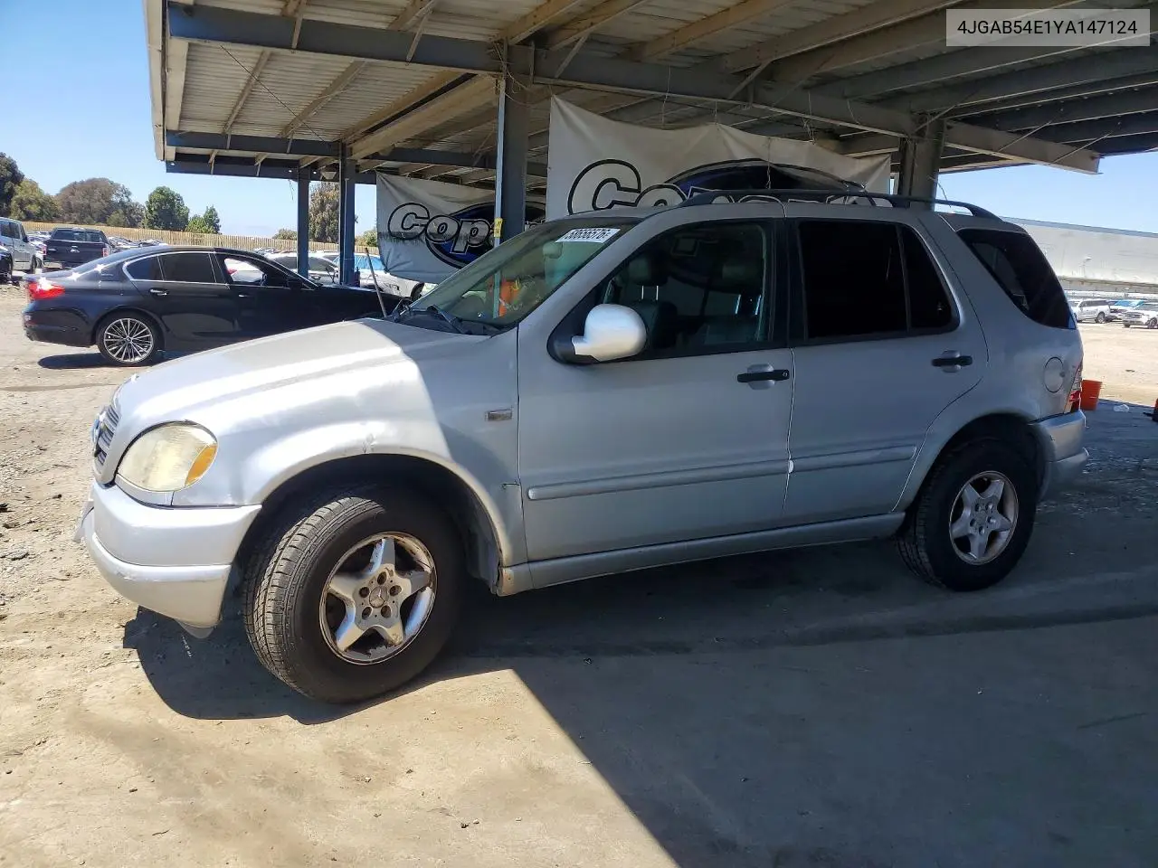 2000 Mercedes-Benz Ml 320 VIN: 4JGAB54E1YA147124 Lot: 58656576