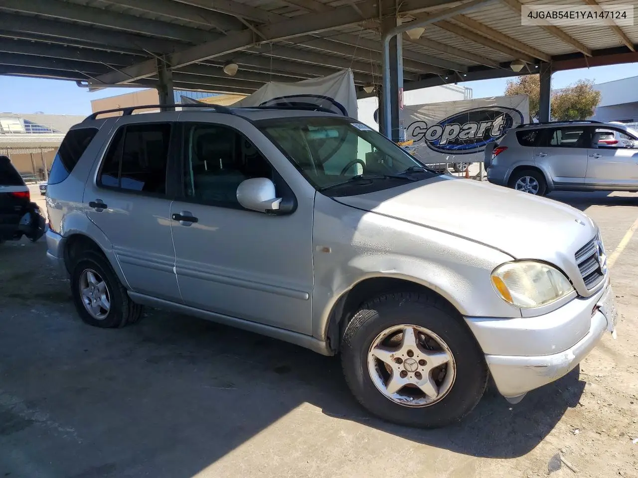 2000 Mercedes-Benz Ml 320 VIN: 4JGAB54E1YA147124 Lot: 58656576