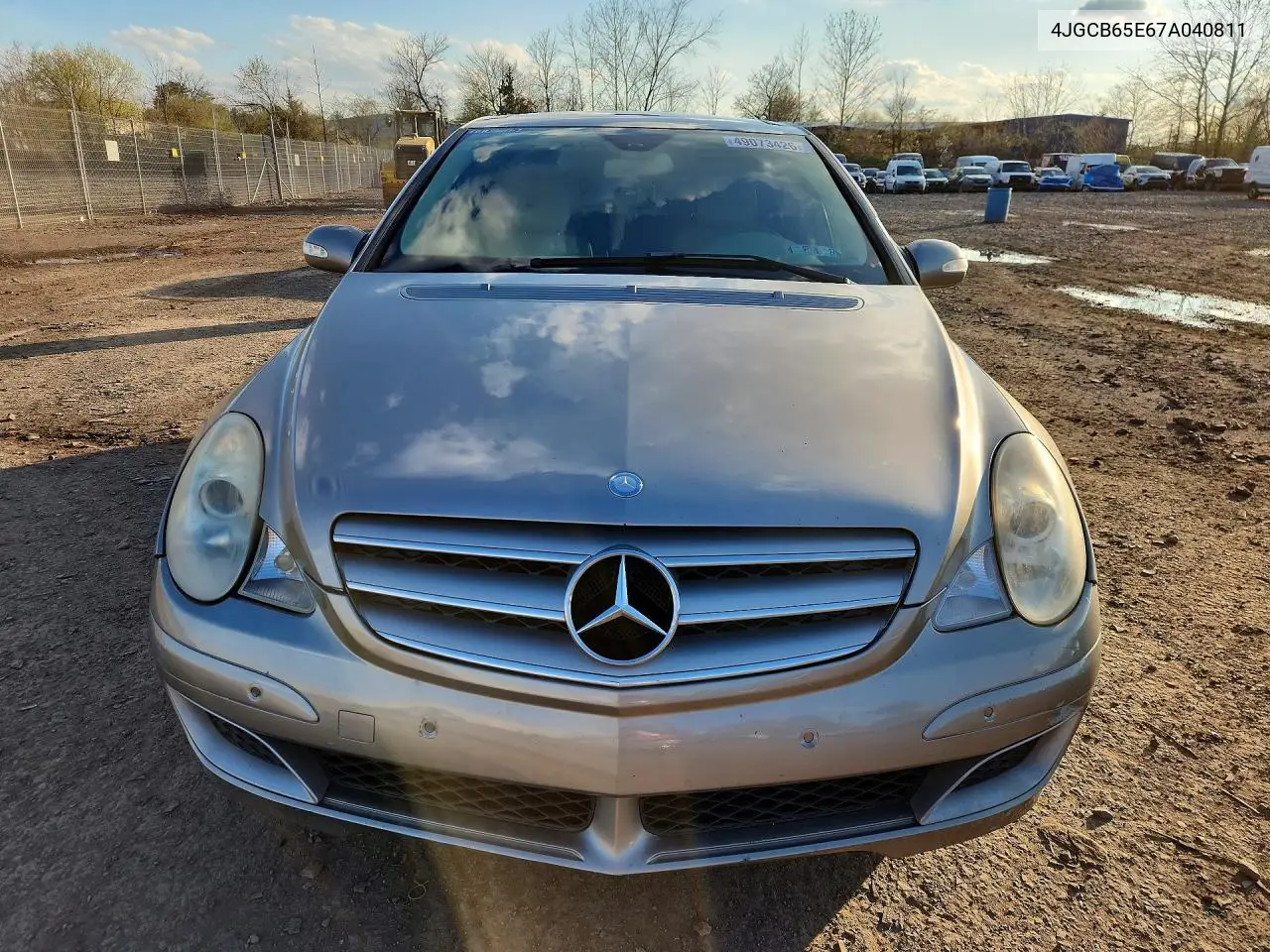 2007 Mercedes-Benz R 350 VIN: 4JGCB65E67A040811 Lot: 49073426