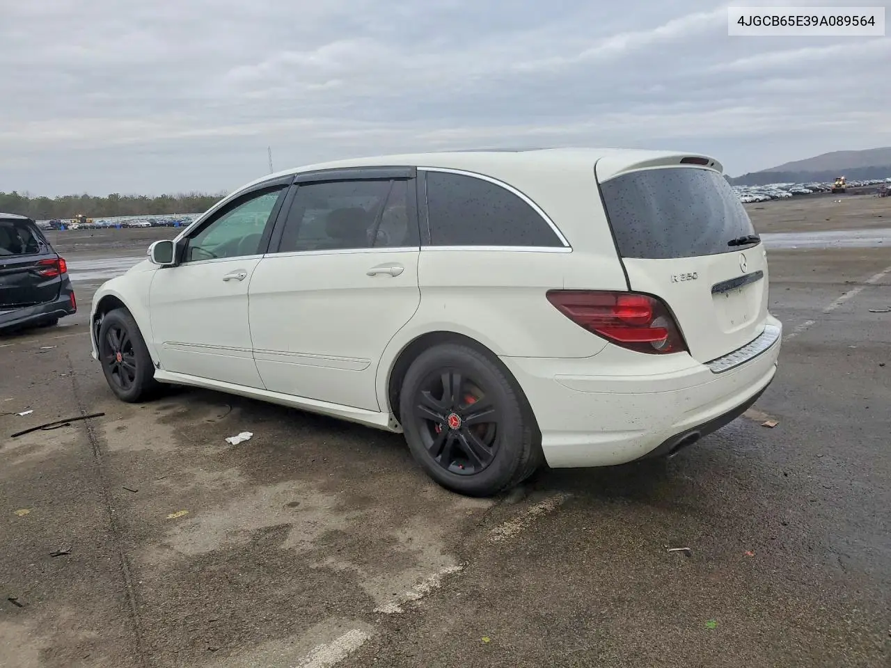 2009 Mercedes-Benz R 350 4Matic VIN: 4JGCB65E39A089564 Lot: 45832526