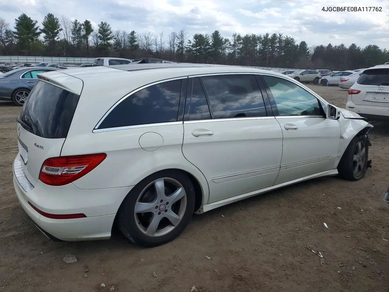 2011 Mercedes-Benz R 350 4Matic VIN: 4JGCB6FE0BA117762 Lot: 47847286