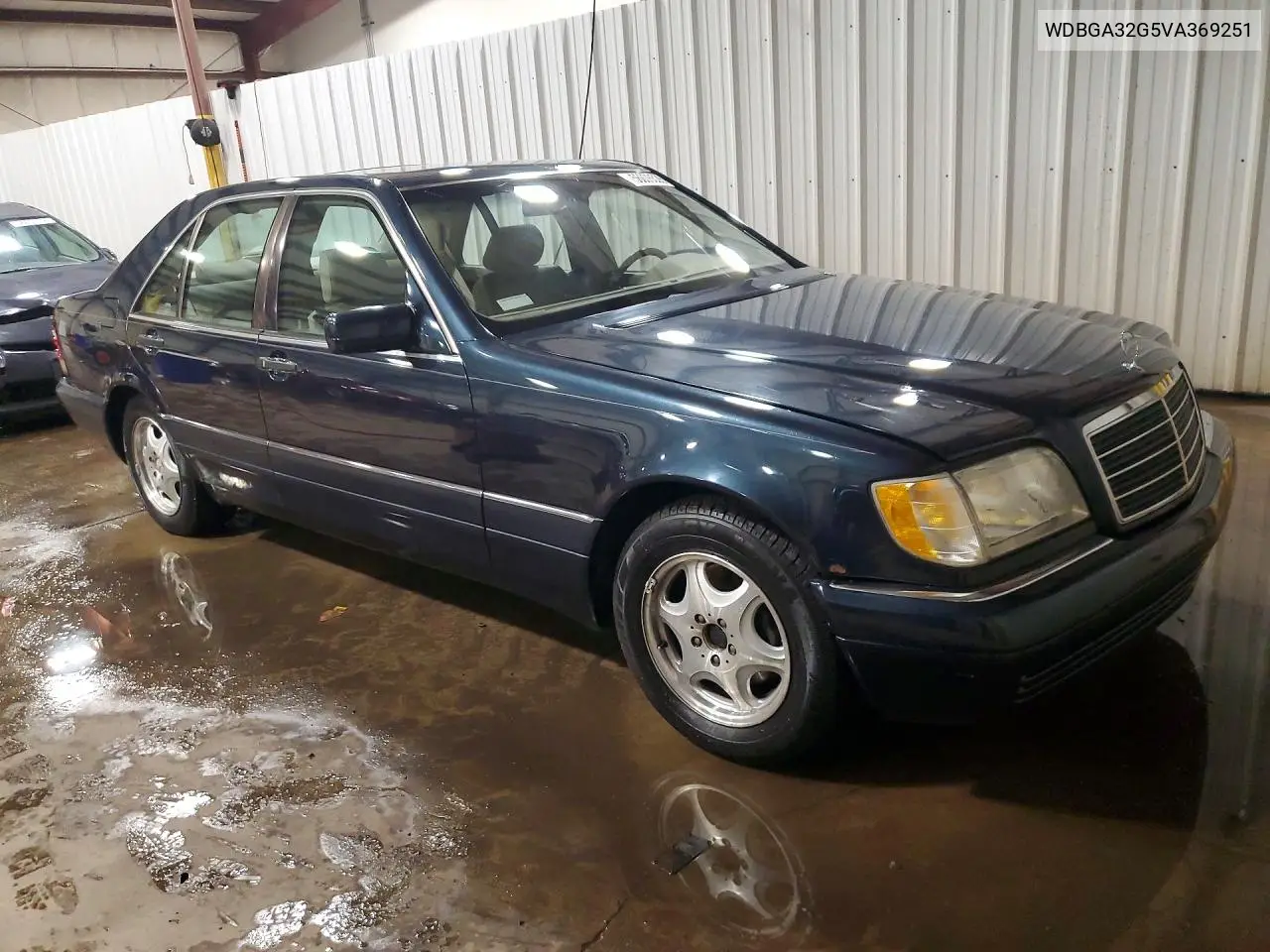 1997 Mercedes-Benz S 320W VIN: WDBGA32G5VA369251 Lot: 56076526