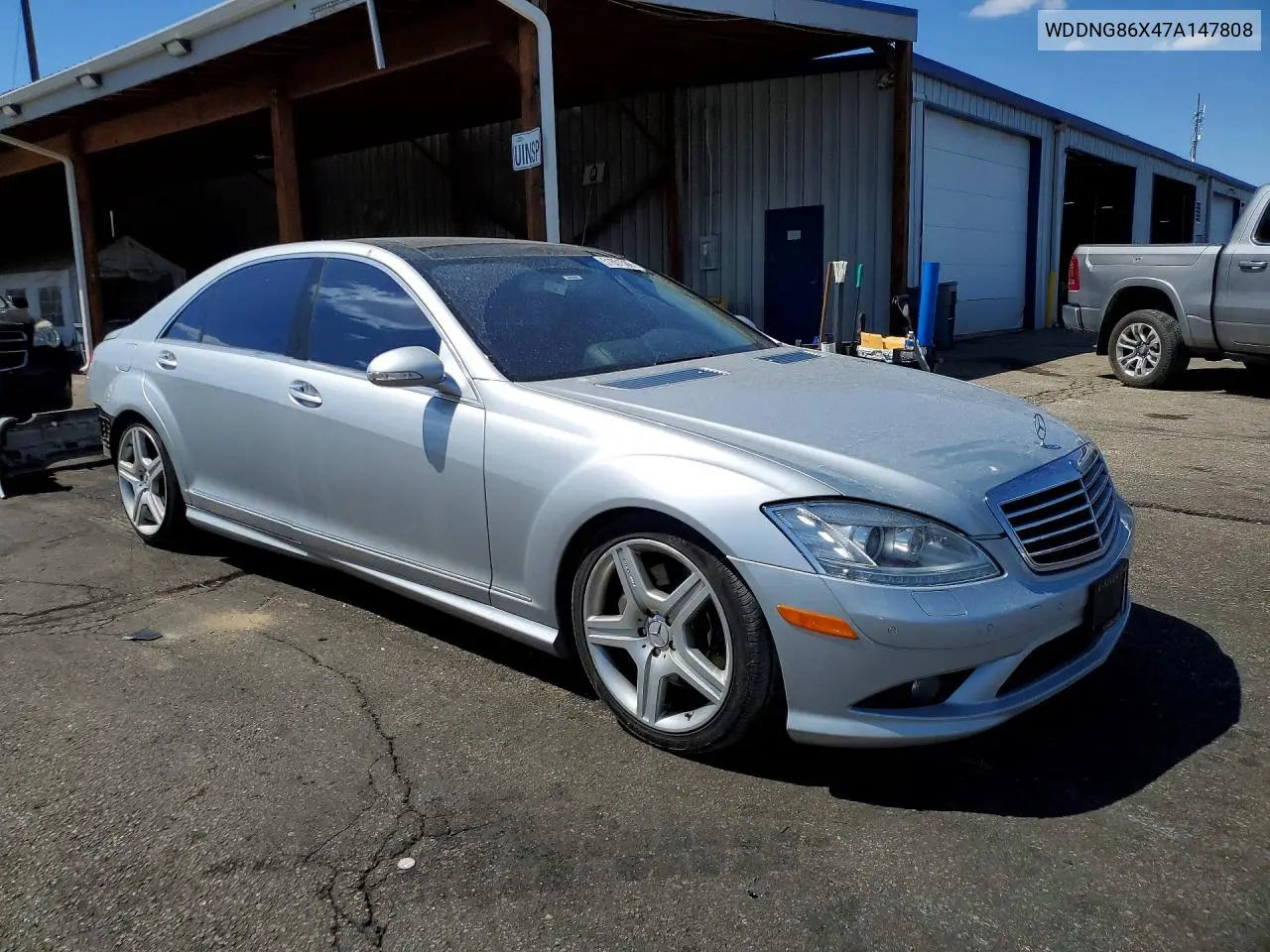 V (W221)