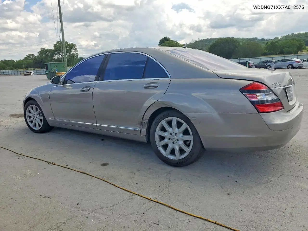 V (W221)